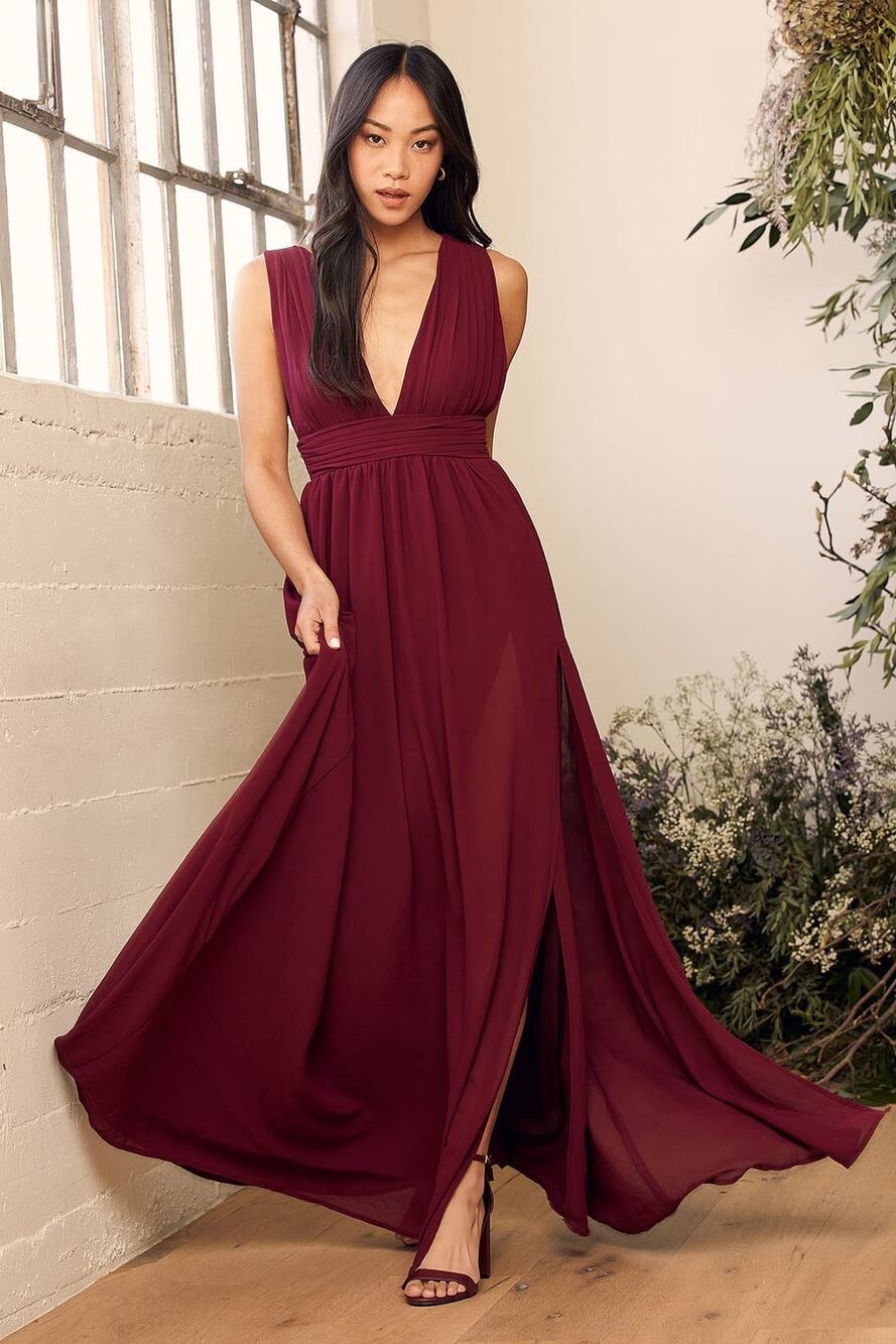 Lulu's Sleeveless V-Neck Maxi Dress Women's Small Burgundy Slit V-Back NWOT